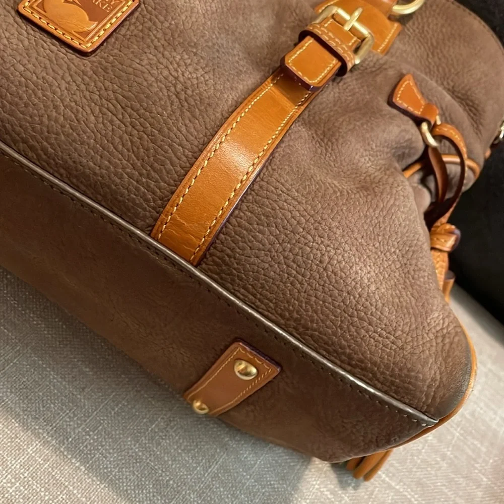 Dooney & Bourke Satchel Taupe Color Large Domed Structure Buckle Tassel Accents - Picture 10 of 15
